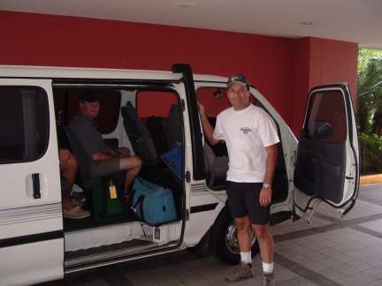 Edwardo picks up all guests at the SJO Airport<BR>and takes them to the Corobici